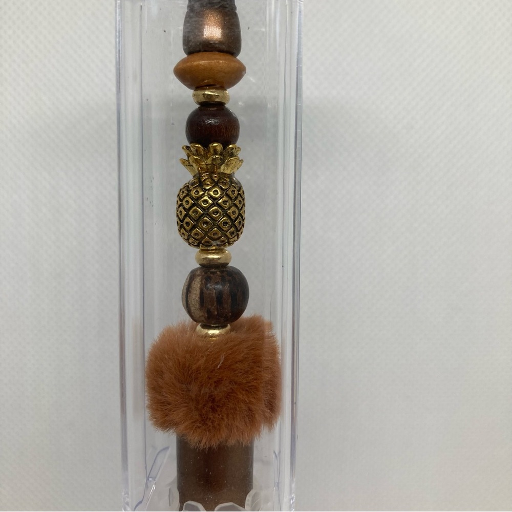 Hand Beaded Pen w/Display Box and Two Ink Refills
